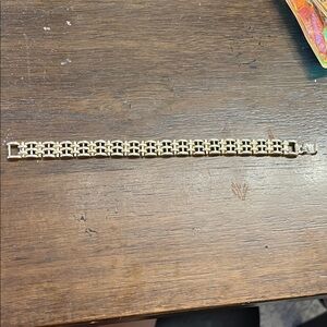 Elegant Gold Bracelet for Women